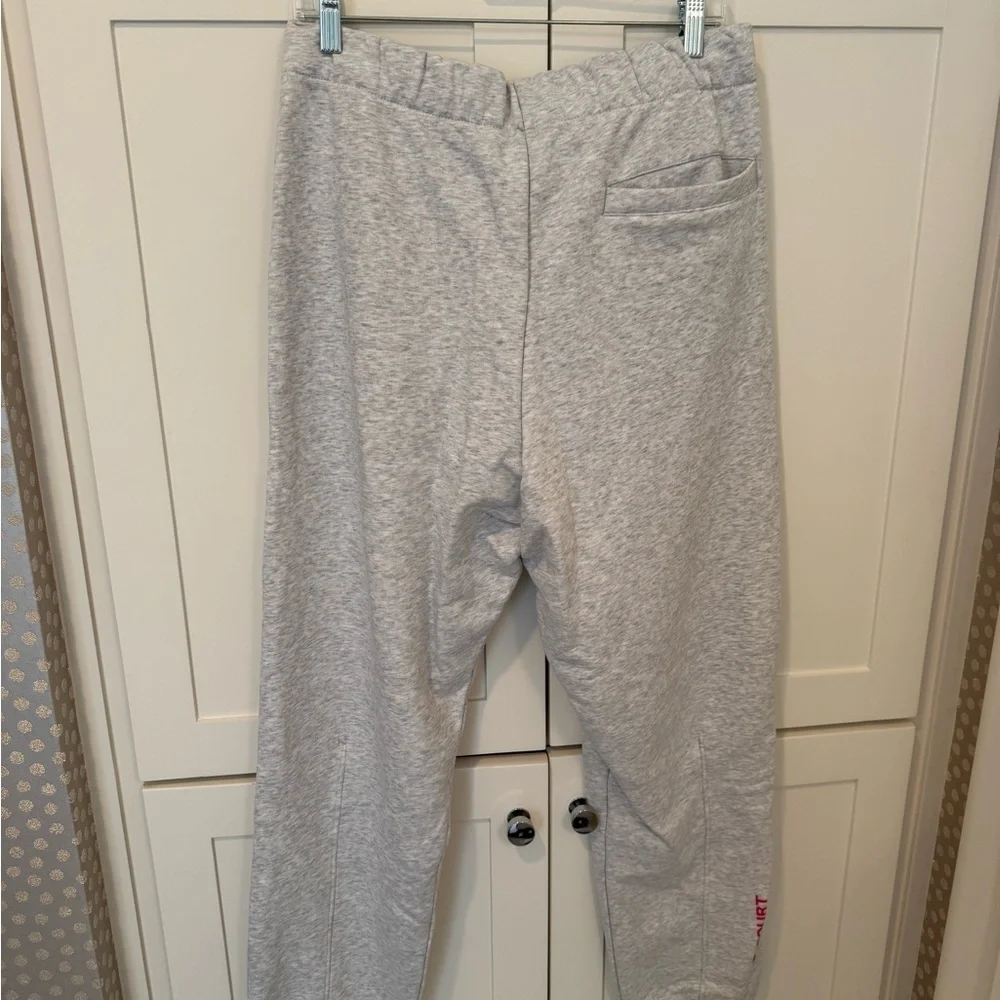 On Running Open Club Light Gray Sweatpants